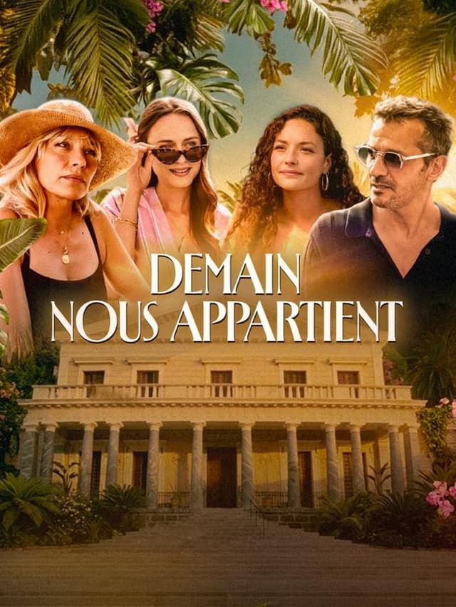 The story revolves around the people of Sète, France. Their lives are punctuated by family rivalries, romance and scenes from daily life, but also by plots involving police investigations, secrets and betrayals.